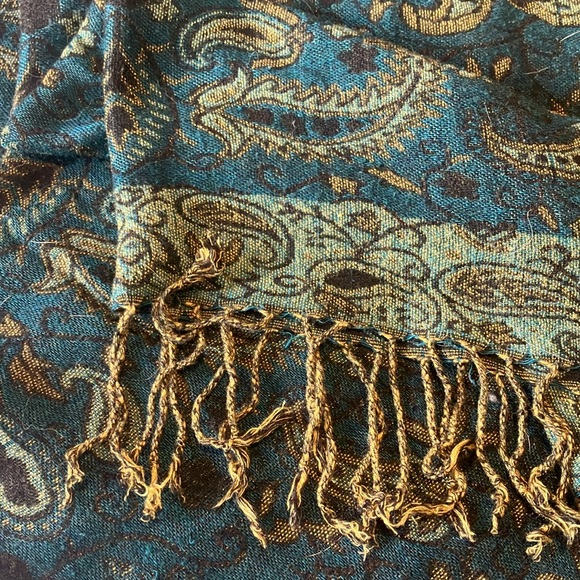 4/$20 Anthropologie Green yellow Blue Jacquard Paisley Pashmina Shawl Wrap Stole - Picture 2 of 5